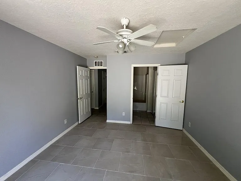 1091 N Lion Cub Point — Photo 10