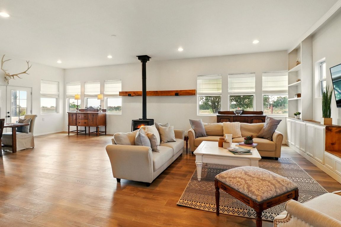 next background image