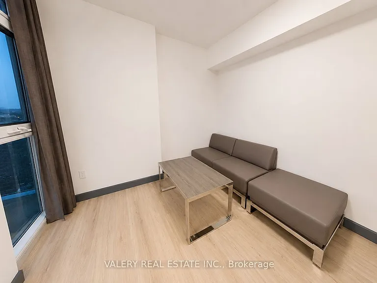 308 King St N #1003 — Photo 8