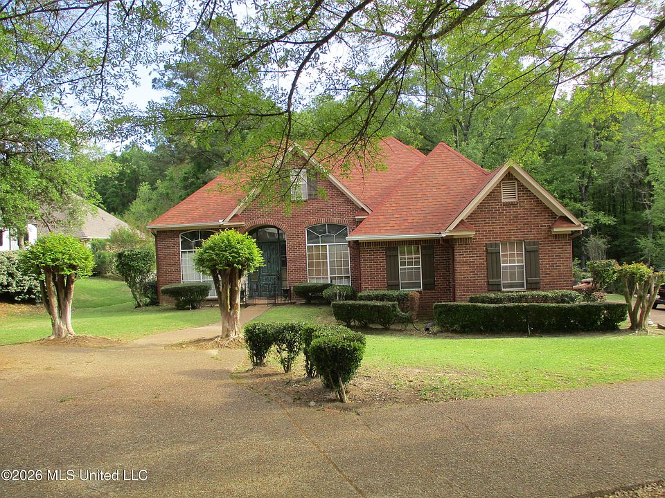 1st image of 306 Monterey Rd