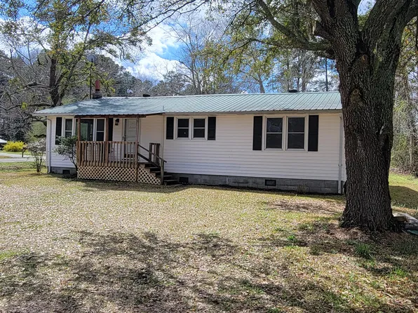 216 S College Street, Atkinson, NC 28421