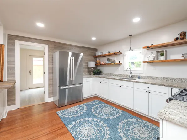 1211 Avon St, Charlottesville, VA 22902