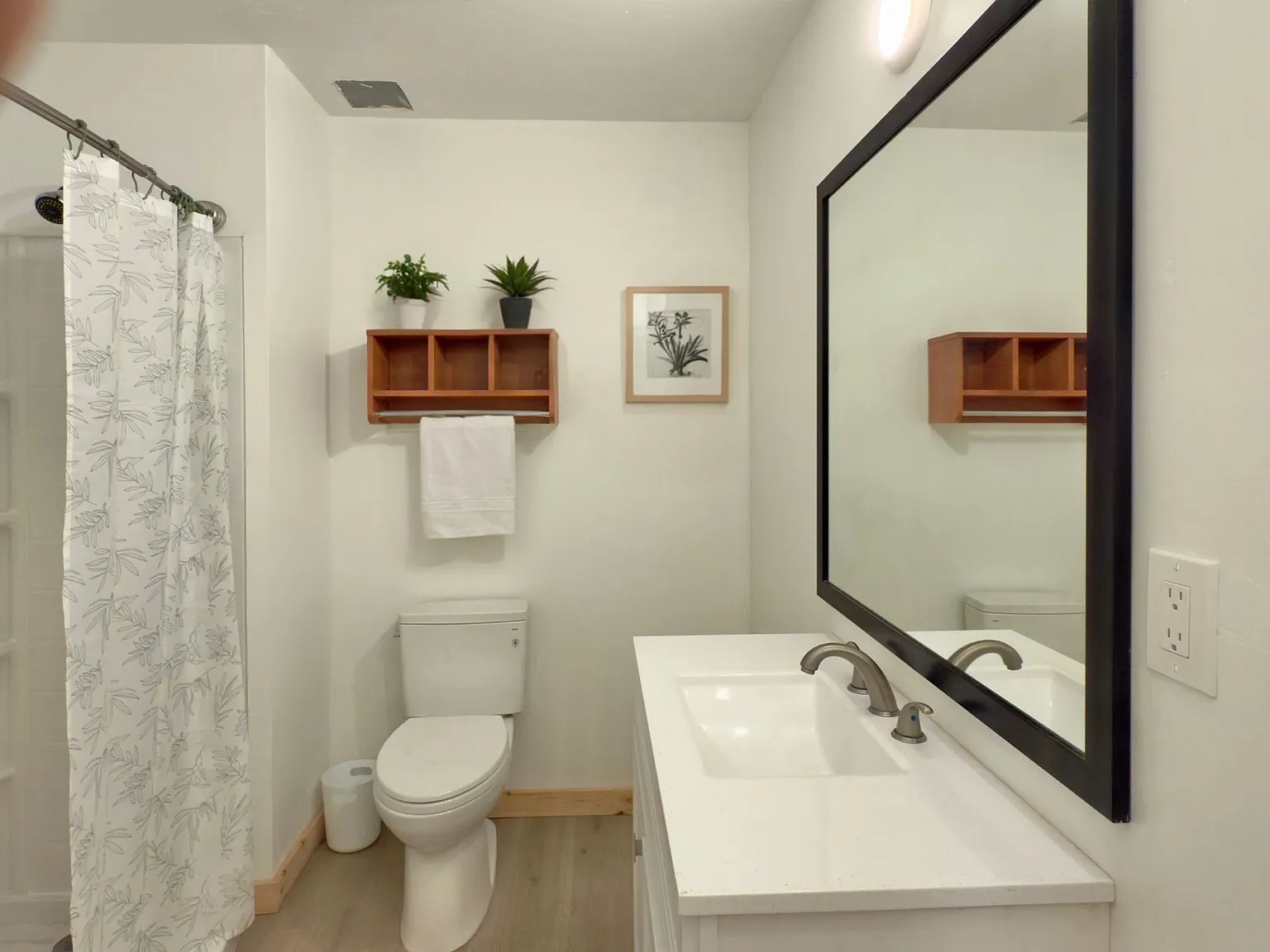 Ski Town Apartments — Photo 2
