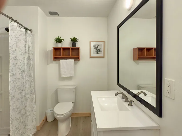 Ski Town Apartments — Photo 2