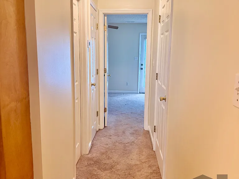 411 E Roosevelt Ave #B — Photo 8