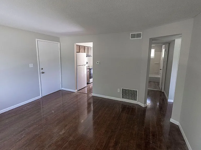 1309 N Golf Blvd #B — Photo 7