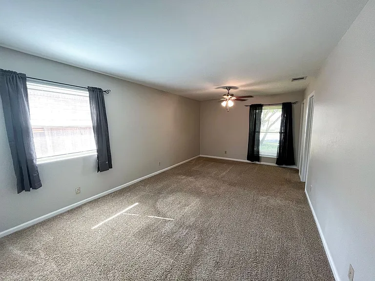 11516 Sandy Loam Trl — Photo 18