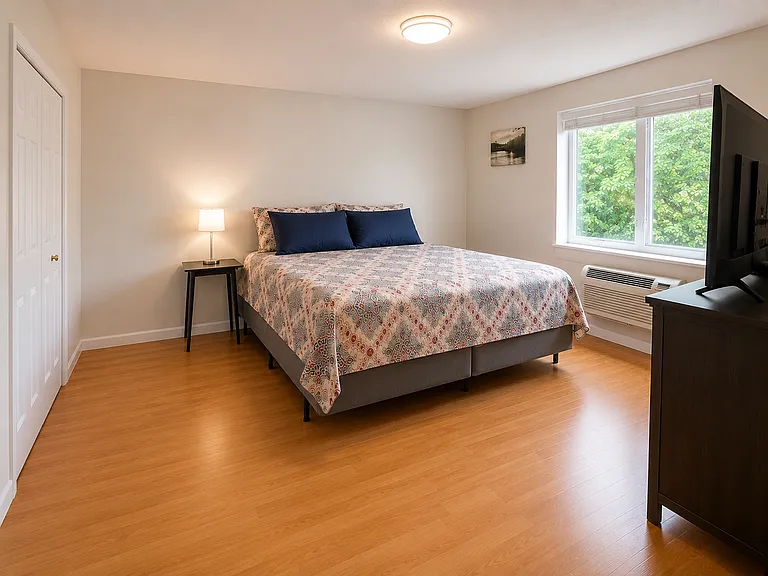 366 Quincy Ave #202 — Photo 5