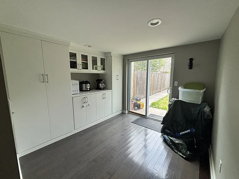 2220 Ellsworth St — Photo 25