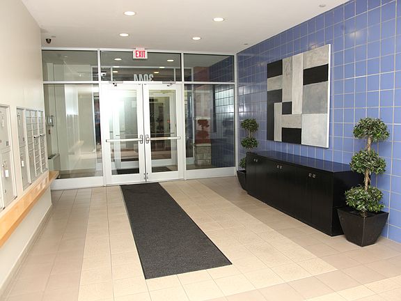 3rd image of 3044 3rd Ave APT 4C