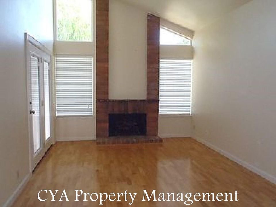 1st image of 1048 Gull Ave