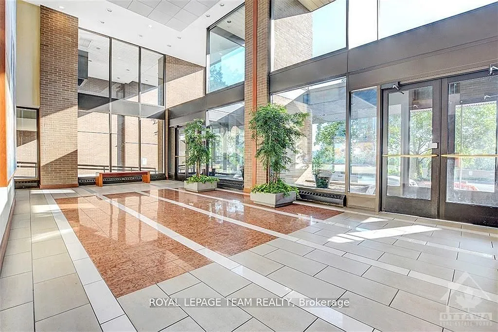 2 bed, $2,450 — Photo 2