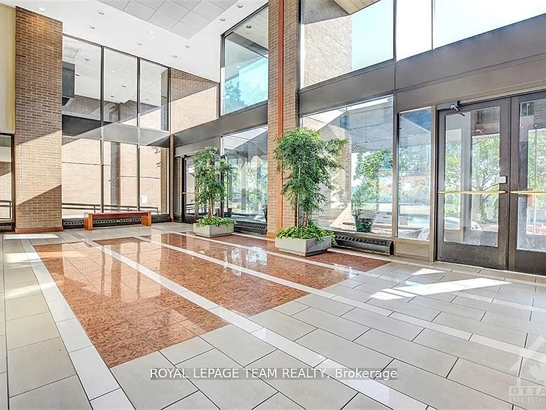 515 Saint Laurent Blvd #644 — Photo 2