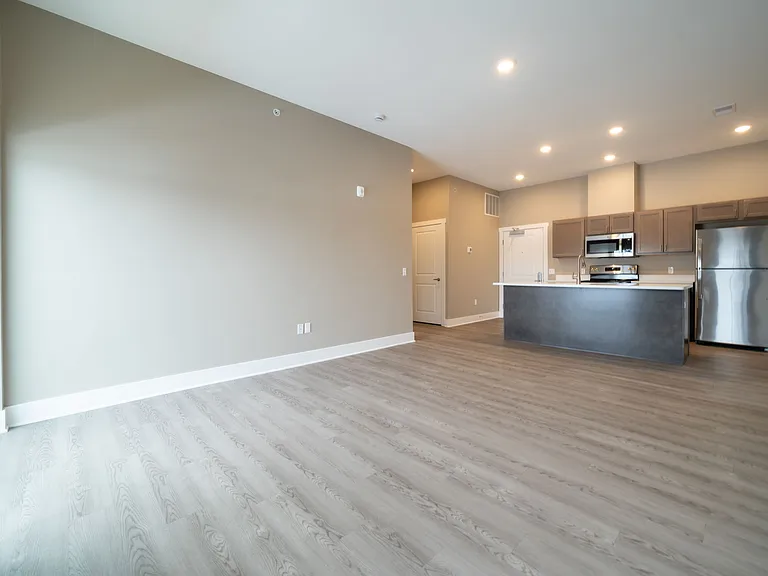 9-web-or-mls-3440-chicago-dr_12092024