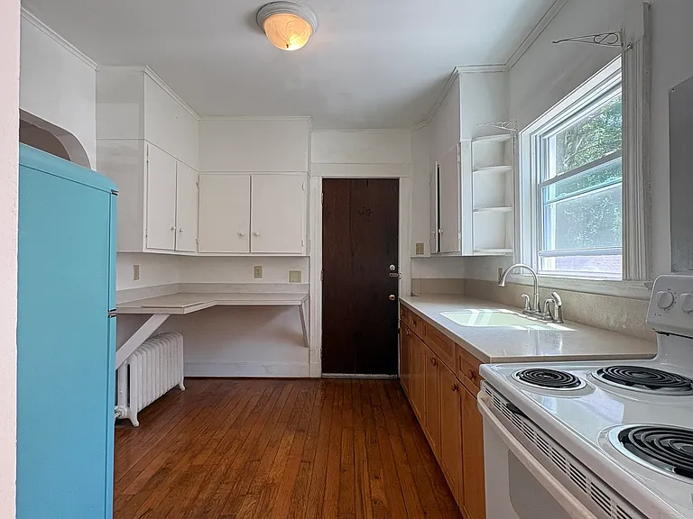 345 Norton St #1 — Photo 7