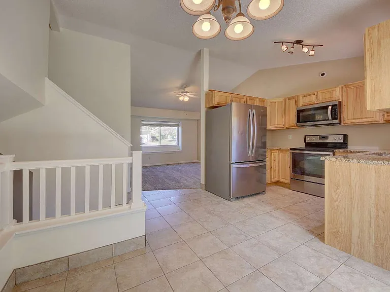 7490 Churchwood Cir — Photo 7