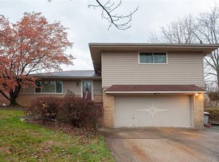 18243 Strongsville Blvd, Strongsville, OH 44136