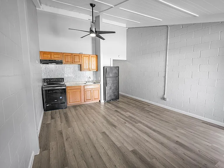 1315 Alliance St #2 — Photo 2