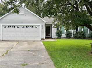 2715 Castle Croft Rd, Greensboro, NC 27407