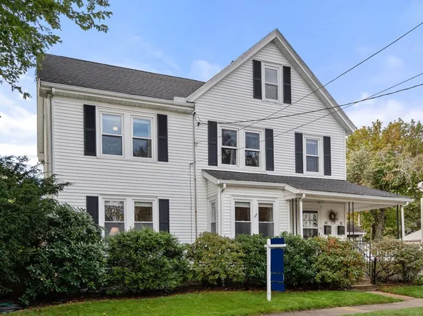 30-32 Irving St, Winchester, MA 01890