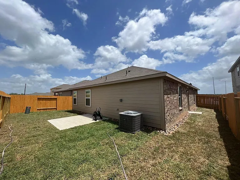 8031 Vacek Meadows Loop — Photo 27