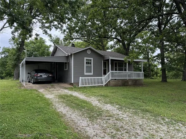 2429 Highway 17, Iberia, MO 65486