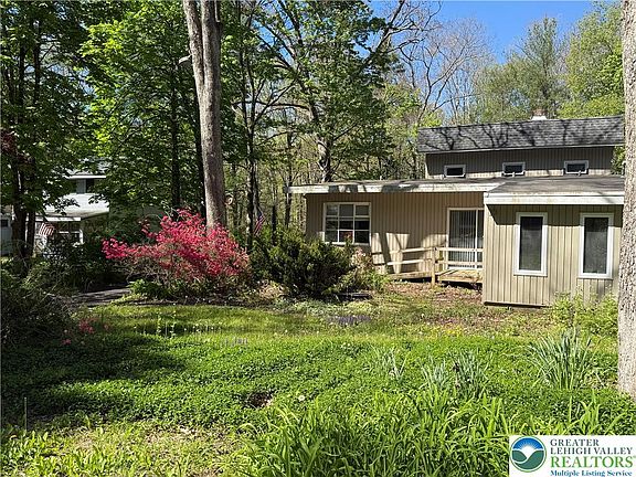 2nd image of 102 Creek Dr