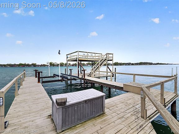 4th image of 2677 Pointe Tremble Rd
