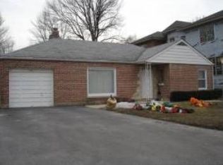 2831 Dempster St, Park Ridge, IL 60068