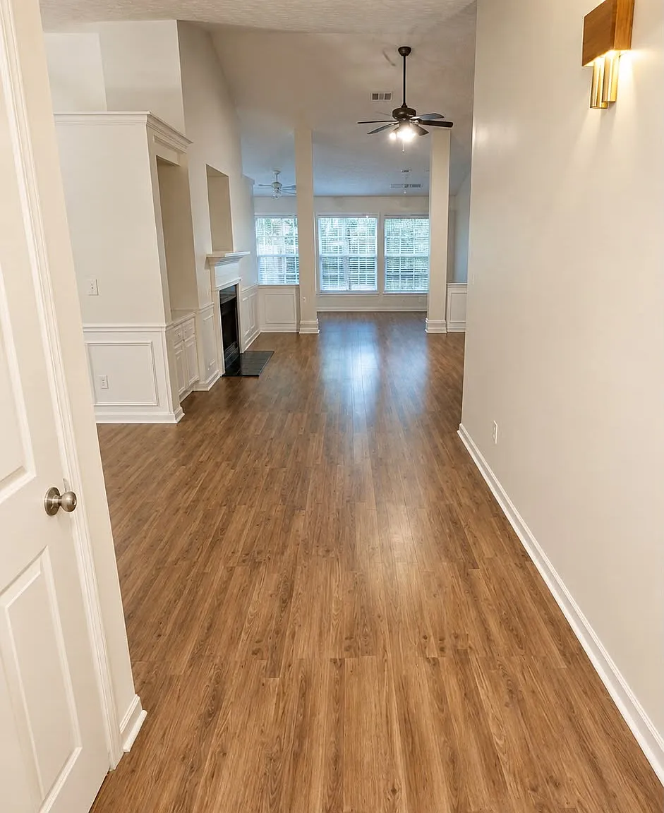 3 bed, 2410 sqft, $2,250 — Photo 2