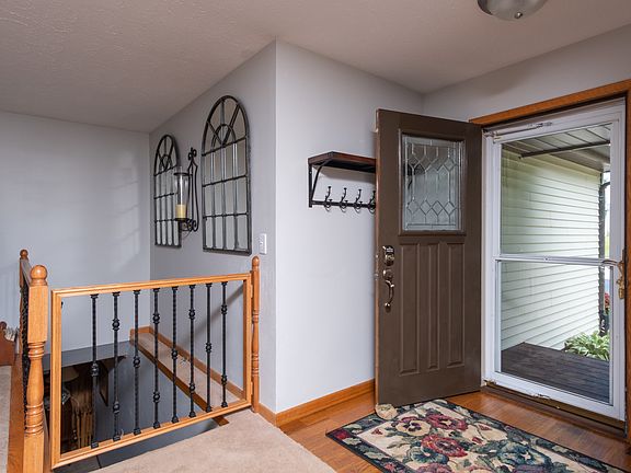 3rd image of 5811 Mabbott Dr
