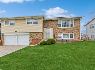 1831 218th Pl, Sauk Village, IL 60411