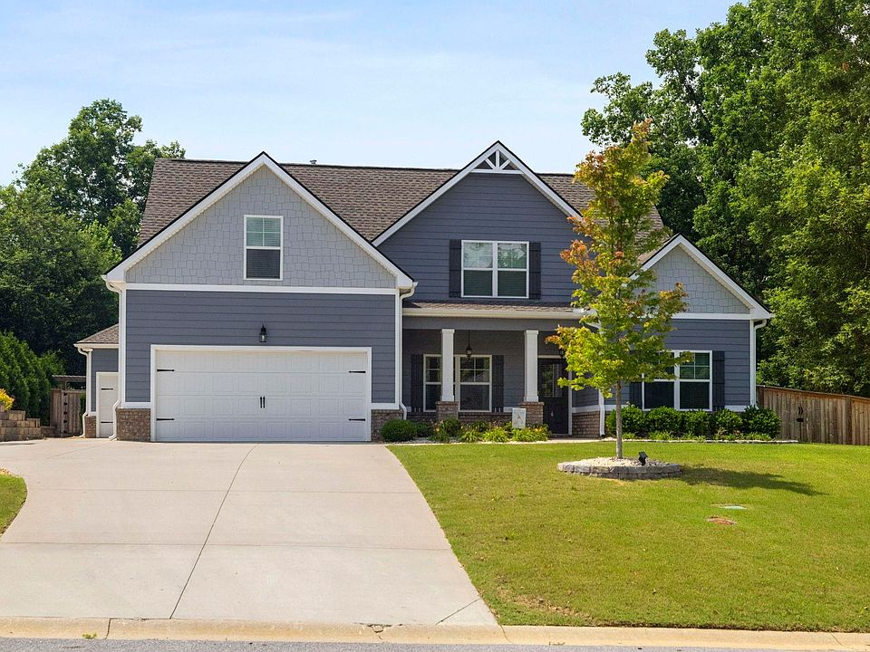 1st image of 6 Pine Knott Dr