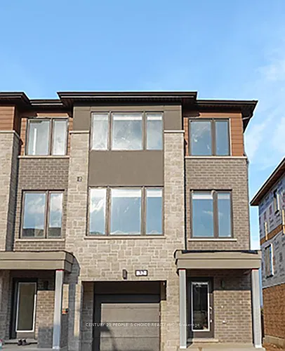 32 Humberstone Dr Photo 1