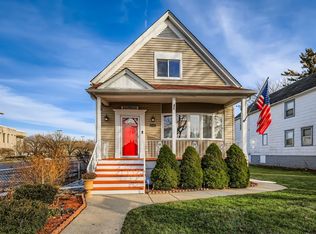 133 N 17th Ave, Melrose Park, IL 60160