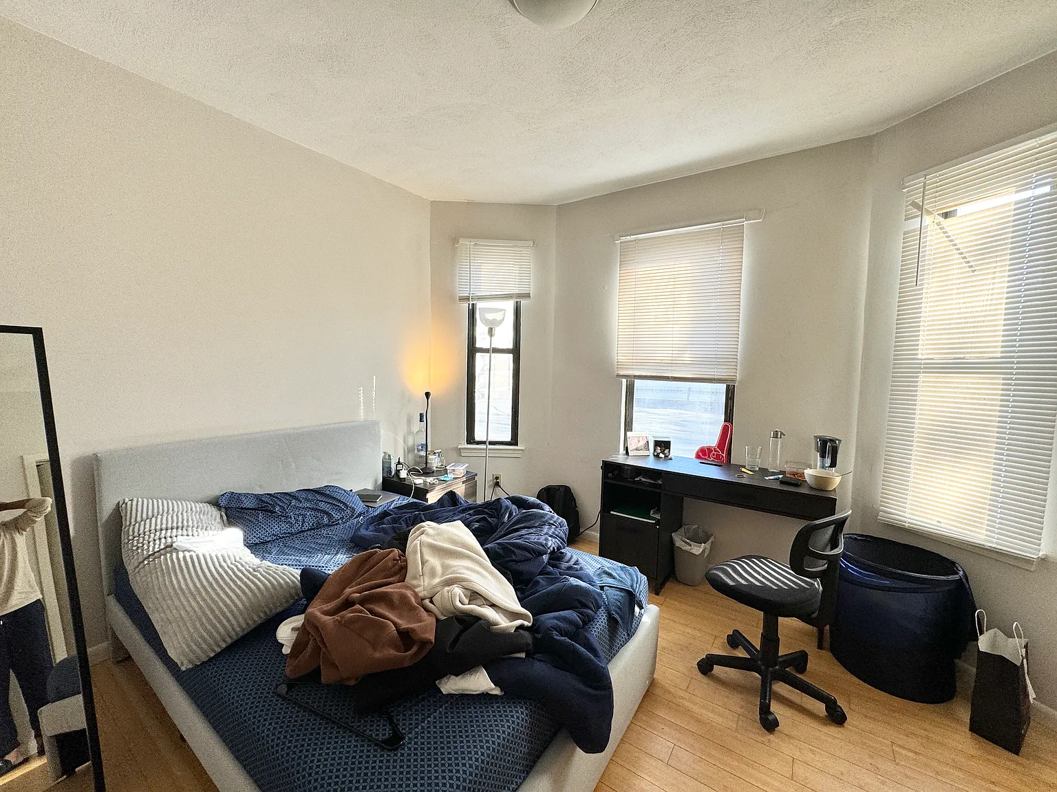 4 bed, 1500 sqft, $5,500 — Photo 3
