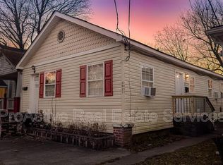 3027 Peronne Ave APT B, Norfolk, VA 23509