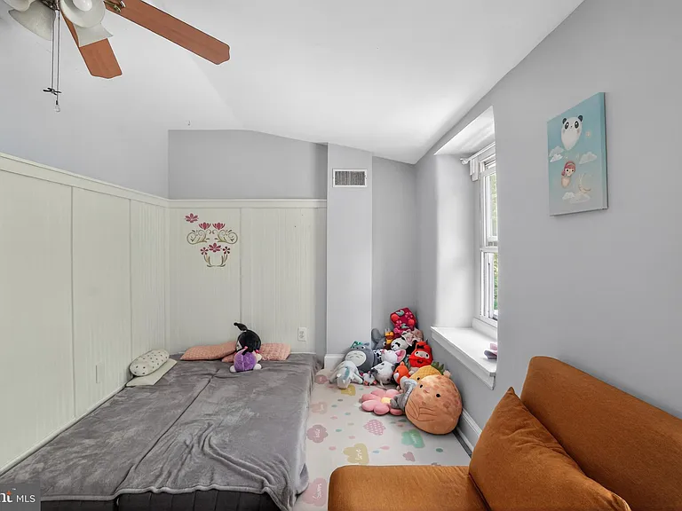 4739 Smick St — Photo 21