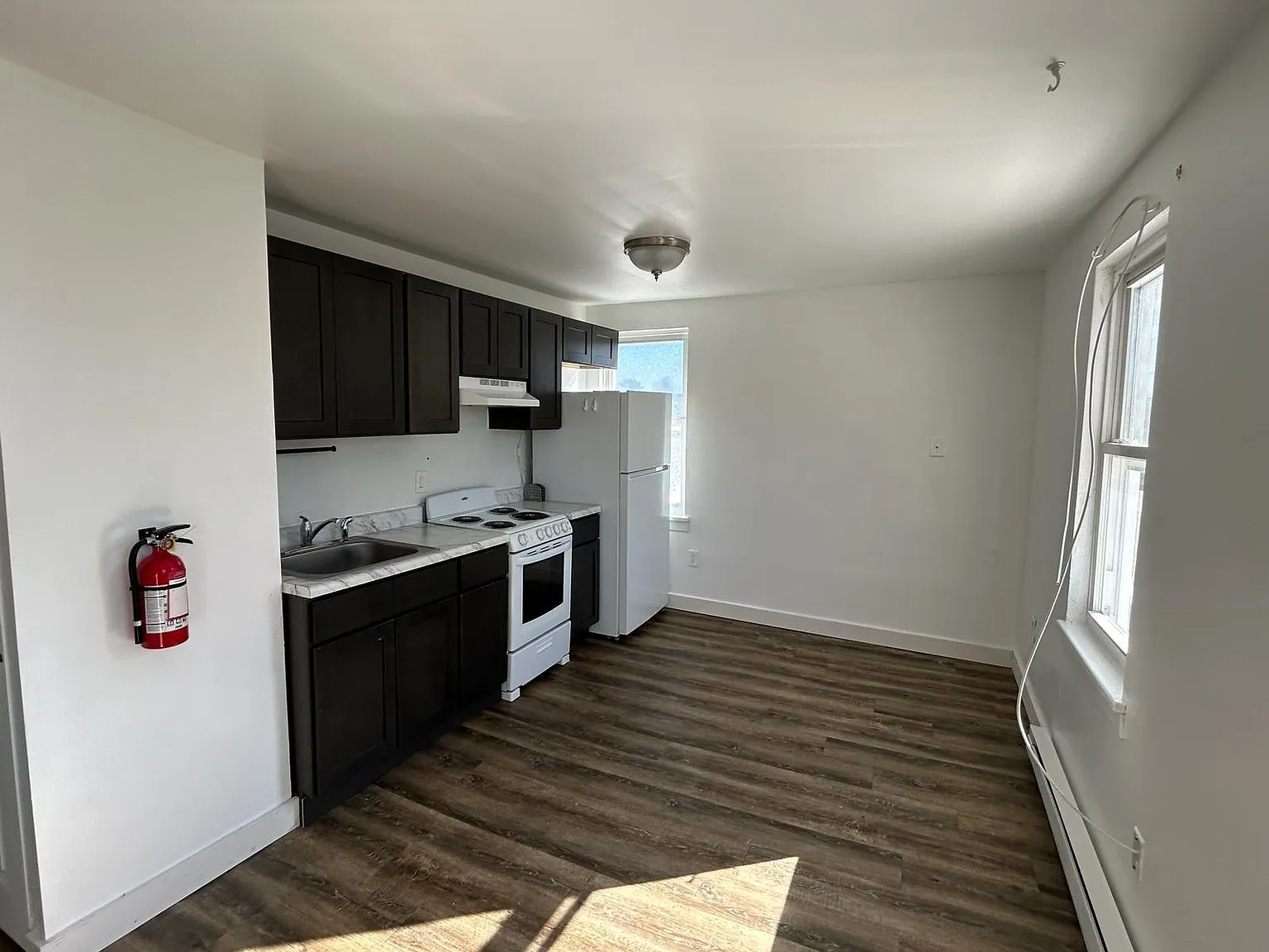 Studio, 1.5 bath, $1,050 — Photo 1