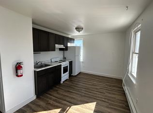 334 S Main St #3D, Williamstown, NJ 08094