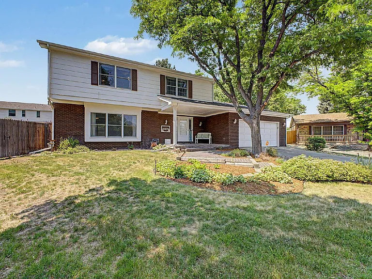 10074 E Lake Dr — Photo 2