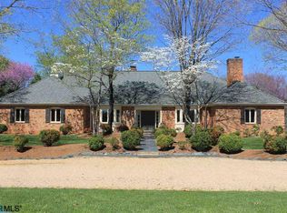 135 Promise Hill Rd, Charlottesville, VA 22901