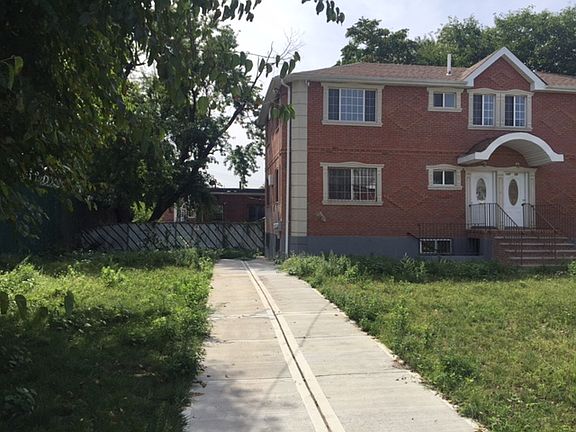 3rd image of 108-00 Watson Pl