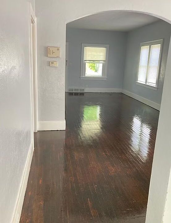 1st image of 902 Sancome Ave