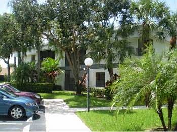 1st image of 4437 Carambola Cir S