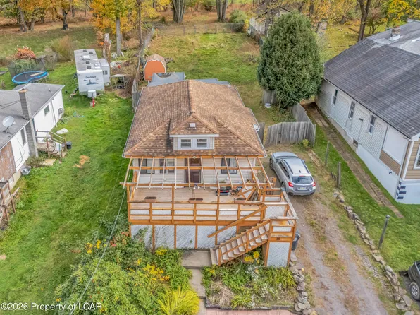 15 Hazel St, Harveys Lake, PA 18618