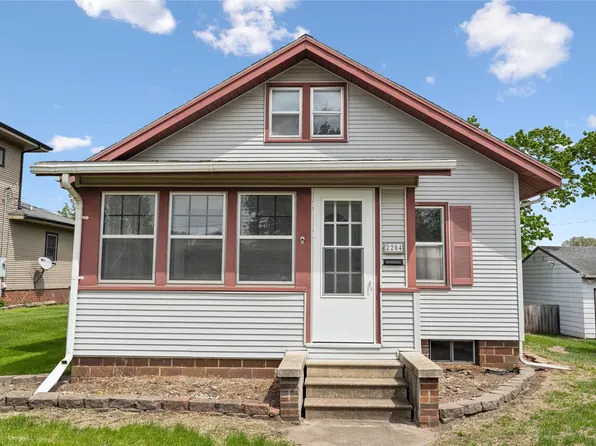 2204 1st Ave, Perry, IA 50220