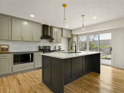 9408 Goddard St, Overland Park, KS, 66214