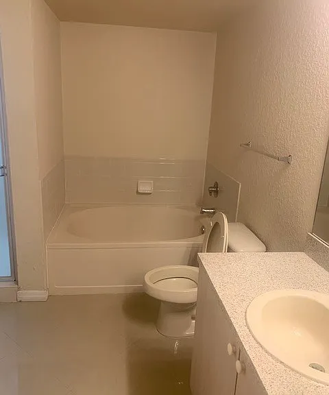 2307 Belmont Ln — Photo 19