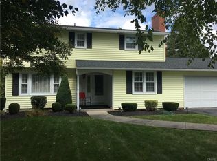 302 Pear Tree Dr, Camillus, NY 13031